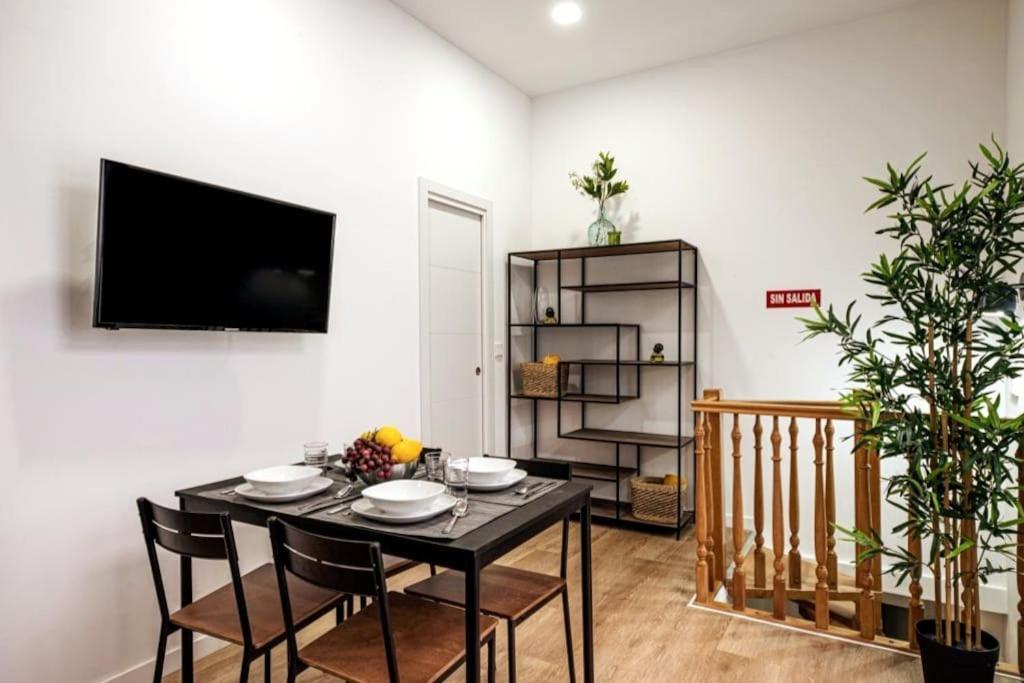 Alegria Urbana Cerca De Calle Alcala มาดริด ภายนอก รูปภาพ